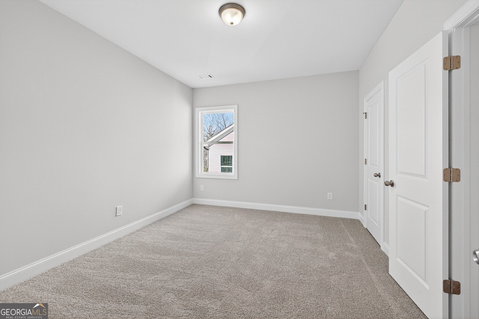 5550 Spring Street Flowery Branch - Photo 32