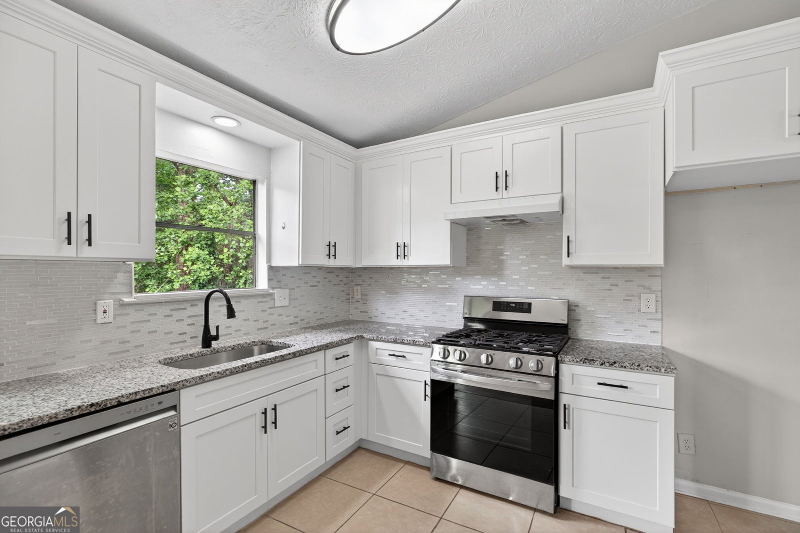 4298 Buckingham Place Duluth - Photo 11