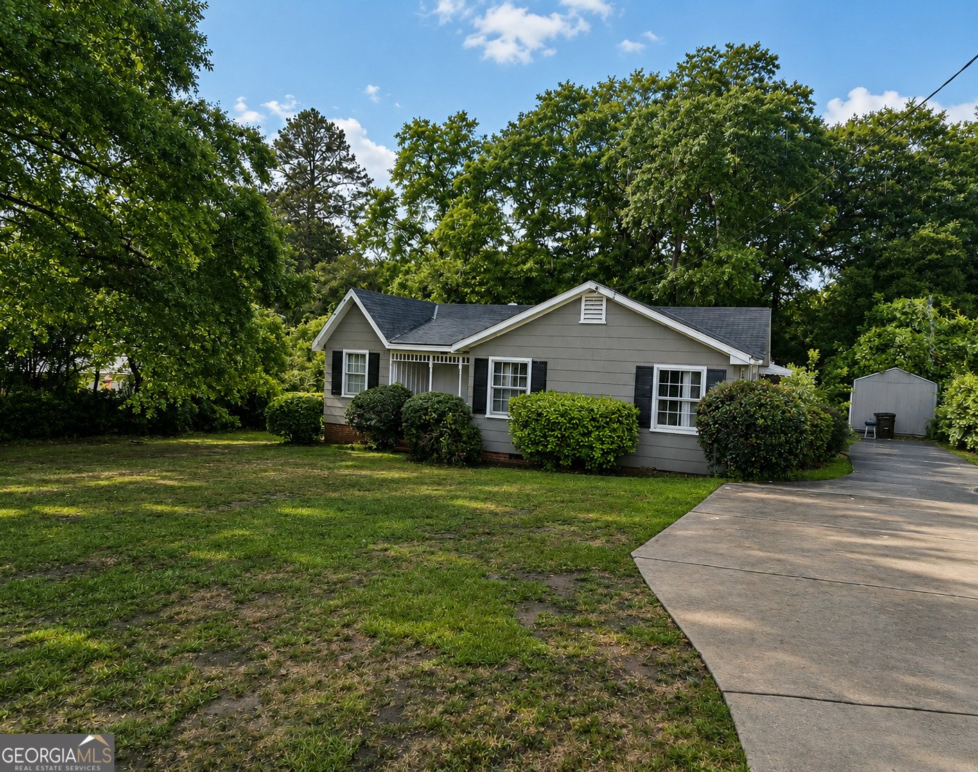 3938 Edgewood Circle Columbus - main photo