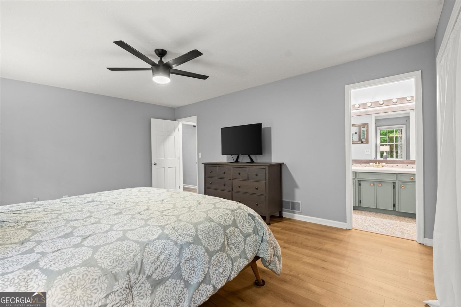 4052 Oak Harbour Circle Gainesville - Photo 18