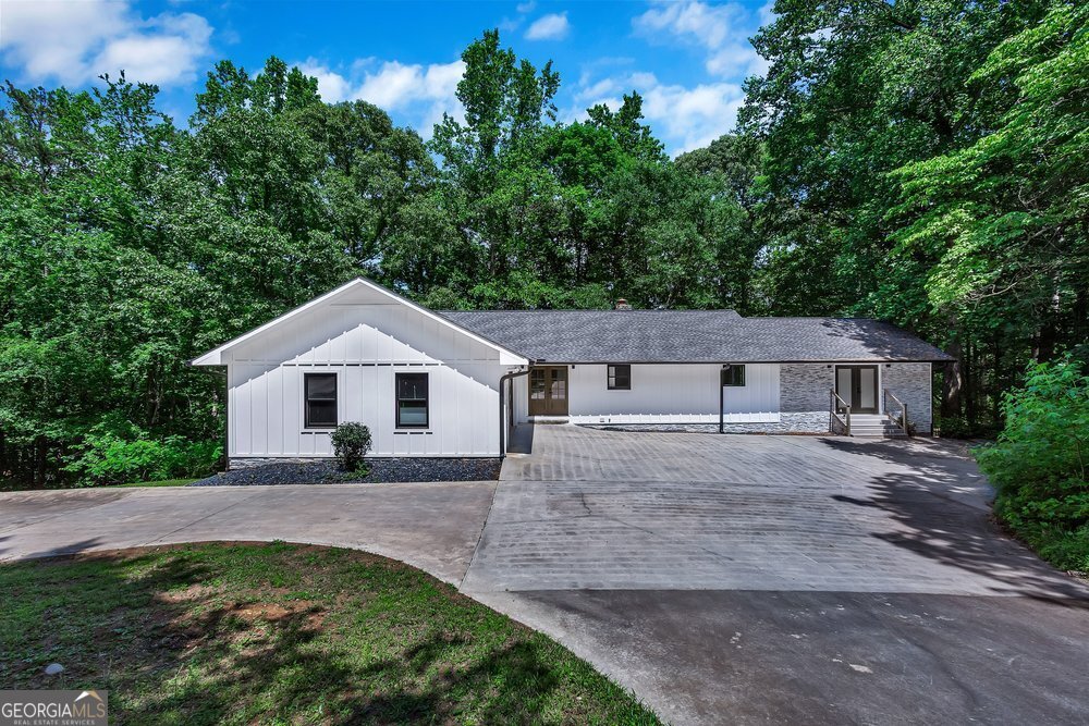 250 Harbor Heights Circle Lavonia - main photo
