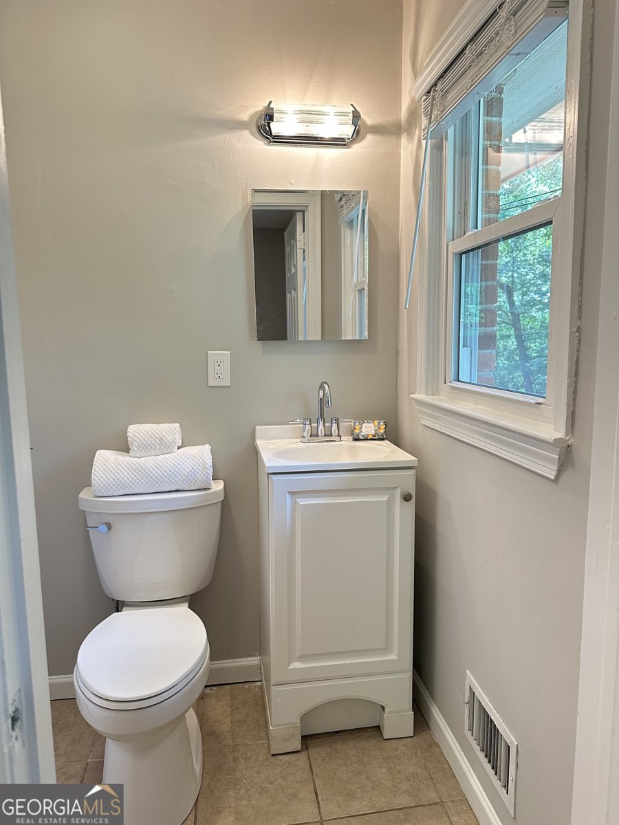 2181 Medfield Trail Atlanta - Photo 16