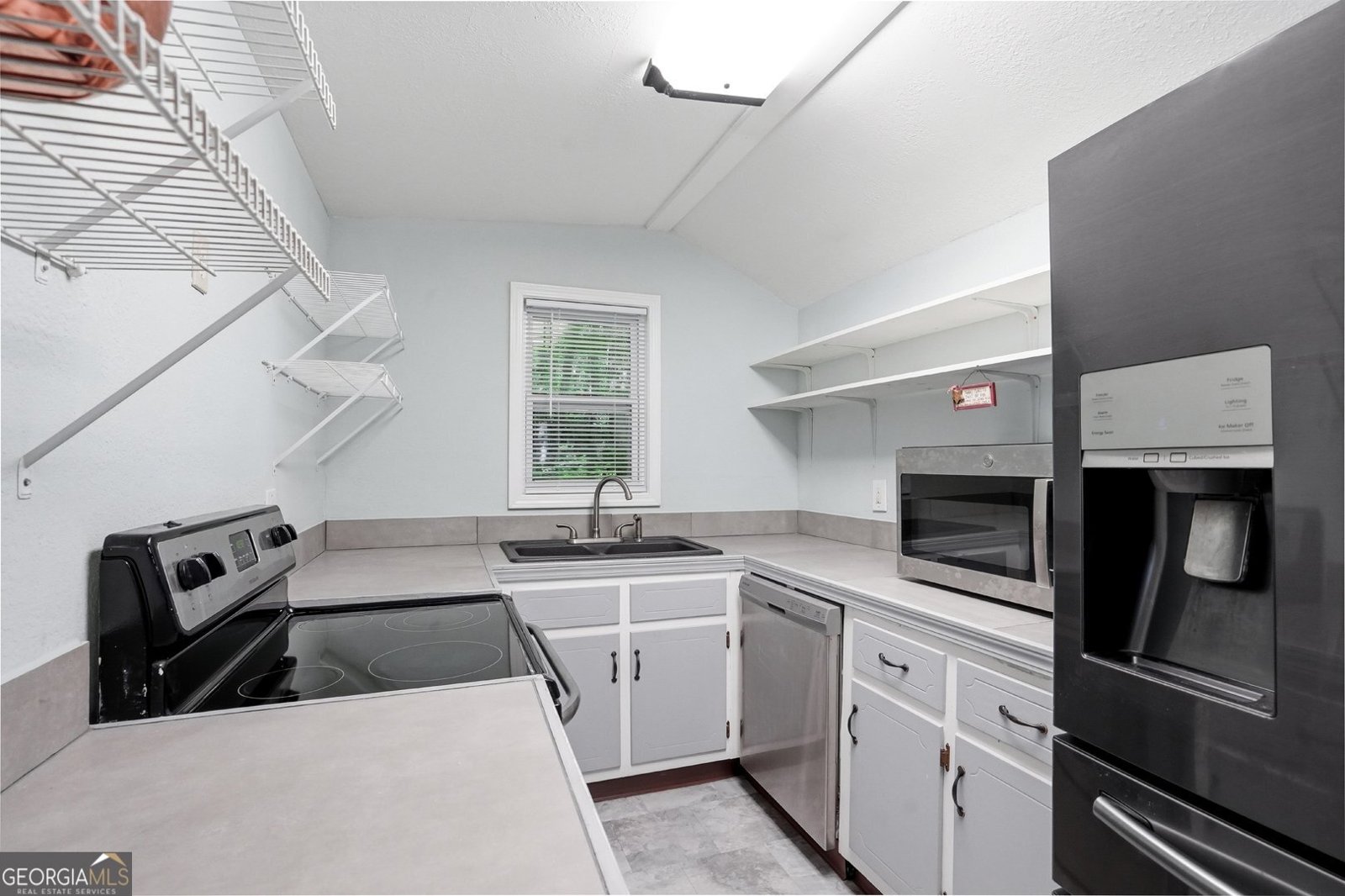 327 Lewis Circle Commerce - Photo 19