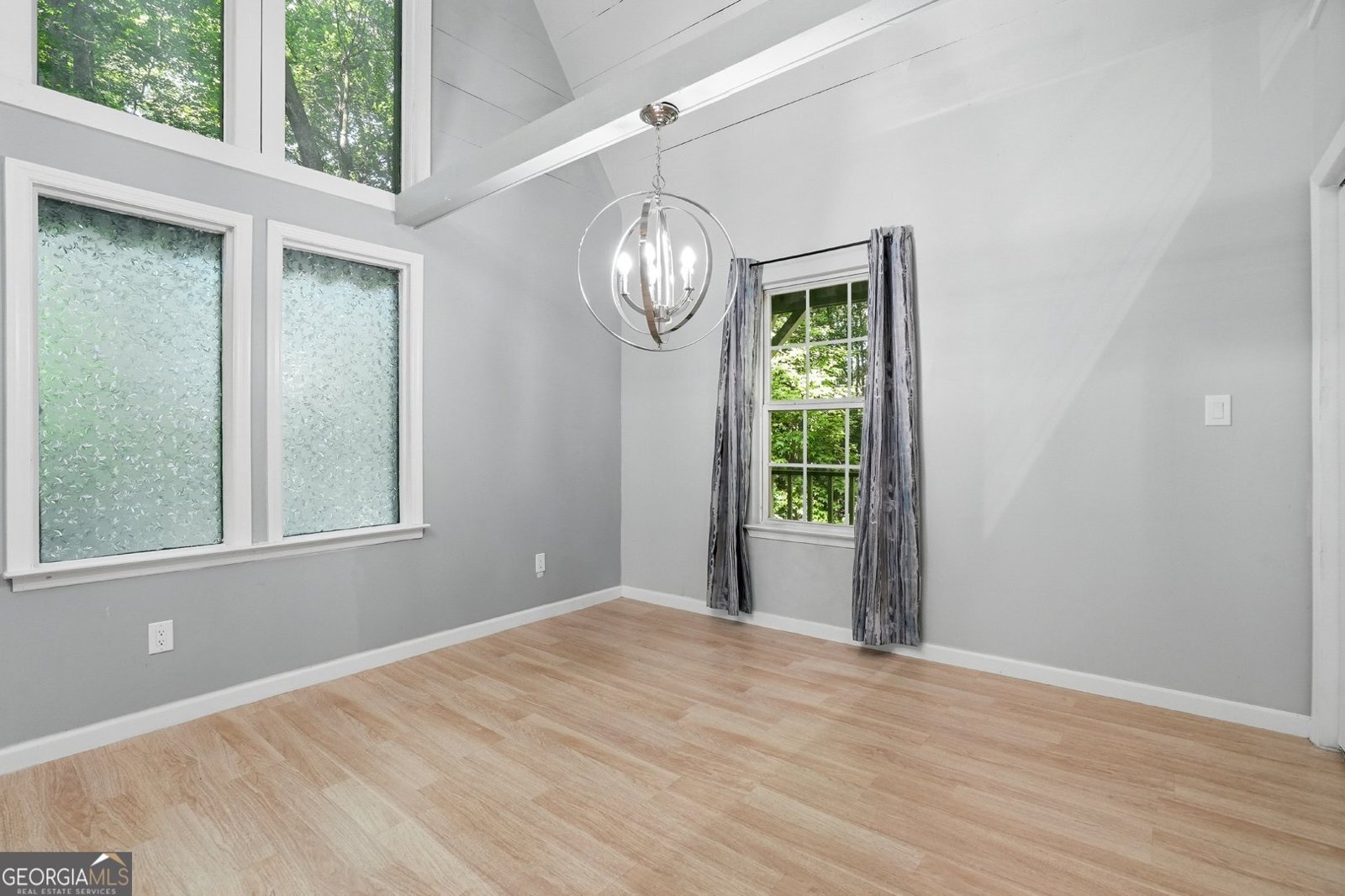 327 Lewis Circle Commerce - Photo 6