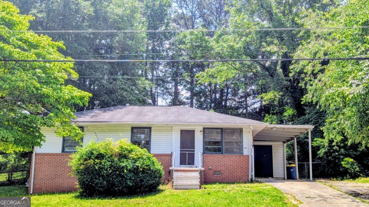 2381 Woodland Drive Kennesaw - main photo