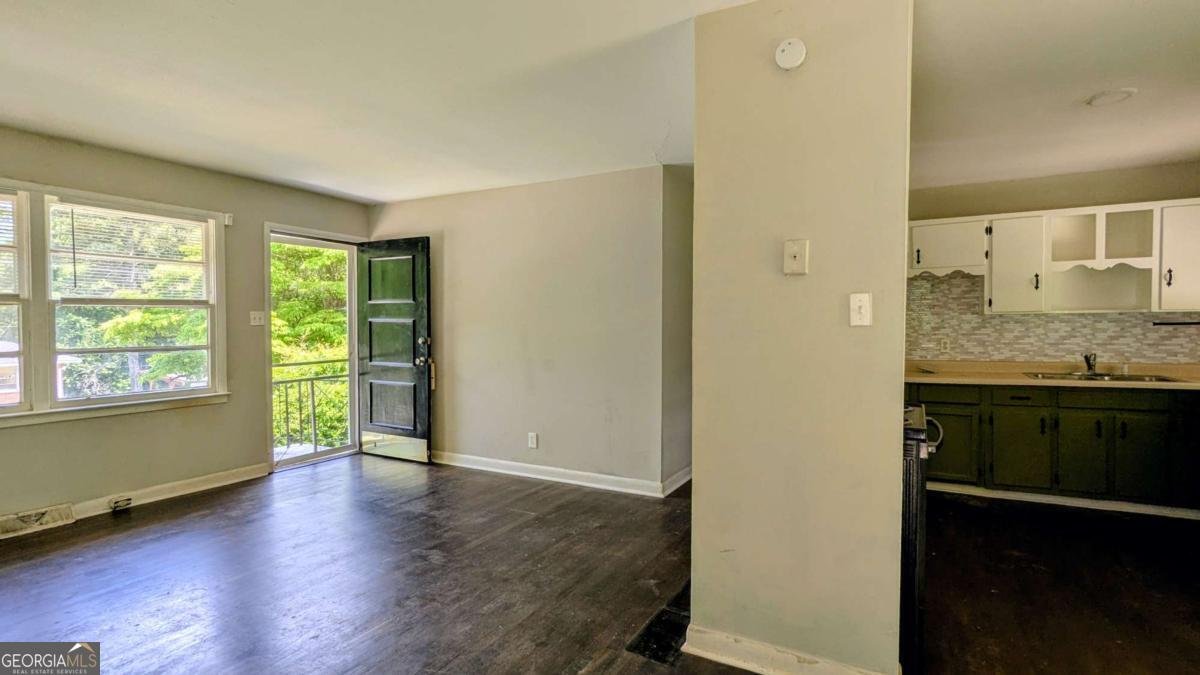 2381 Woodland Drive Kennesaw - Photo 6