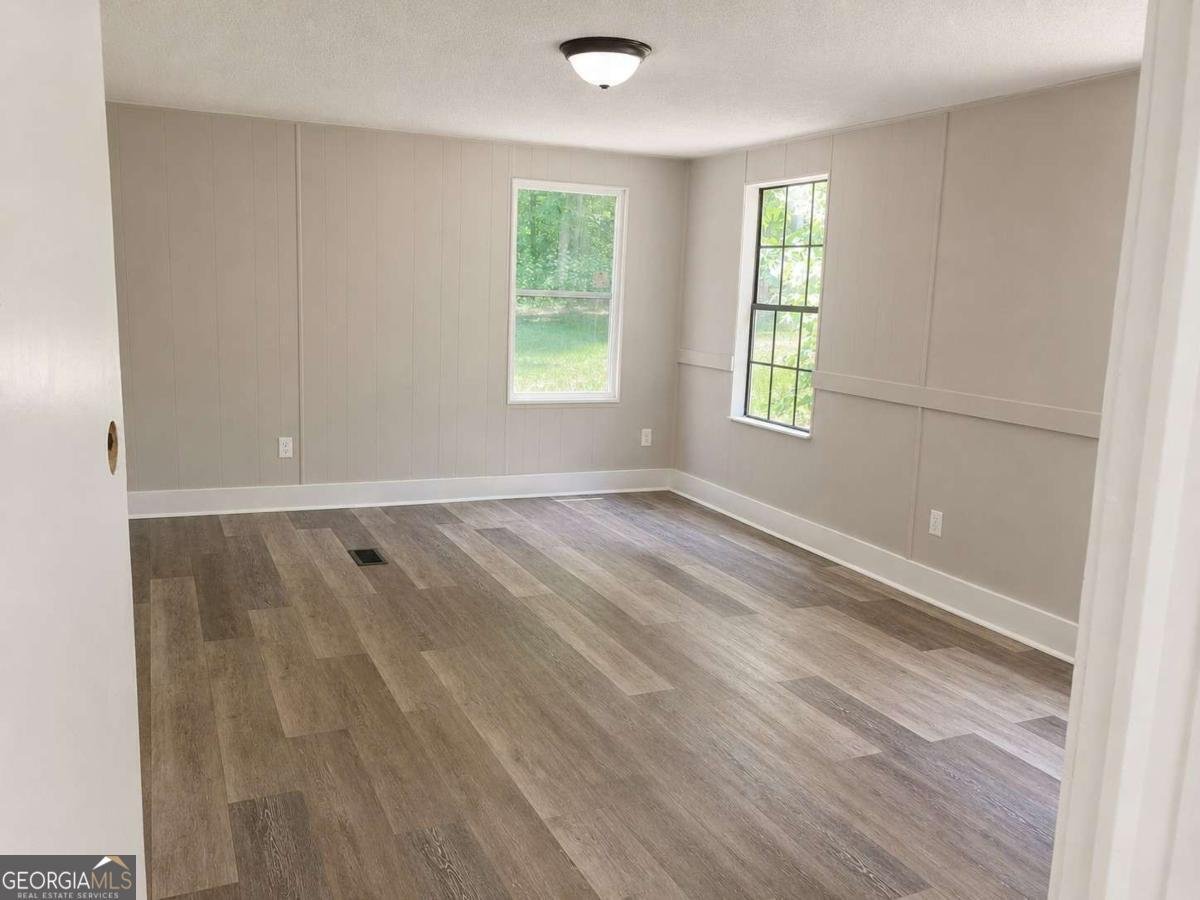 400 Kellogg Drive Colbert - Photo 31