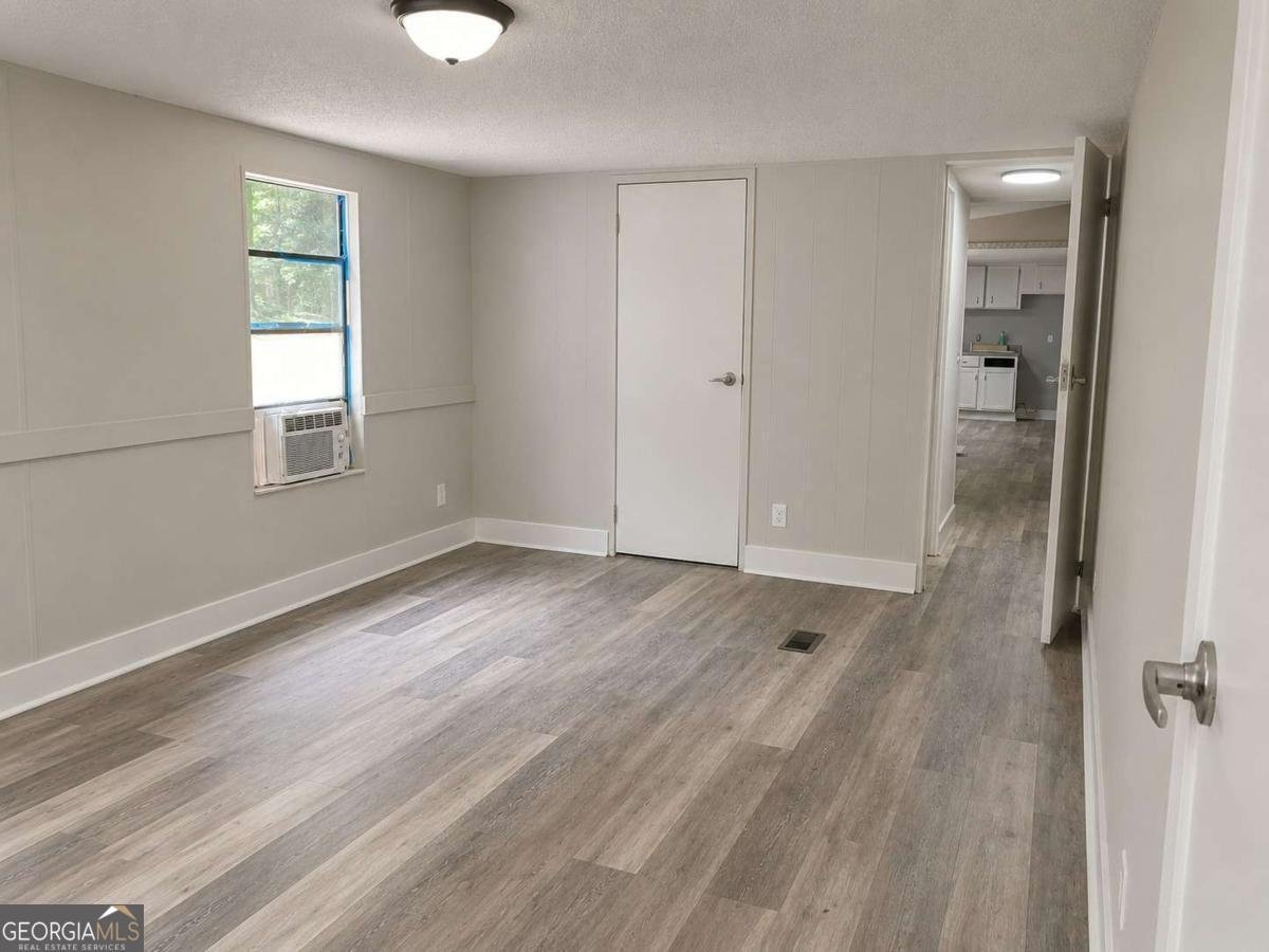 400 Kellogg Drive Colbert - Photo 32