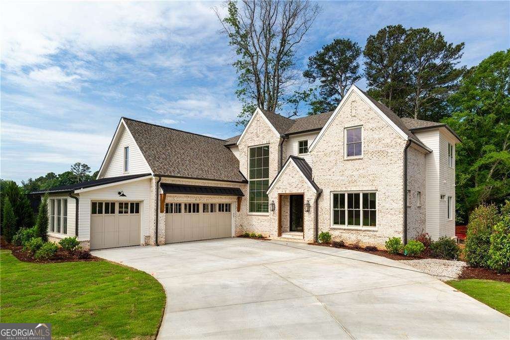 10908 Woodstock Road Roswell - main photo
