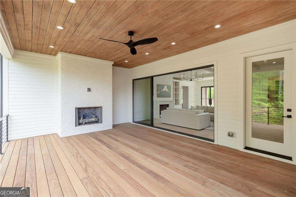 10908 Woodstock Road Roswell - Photo 7