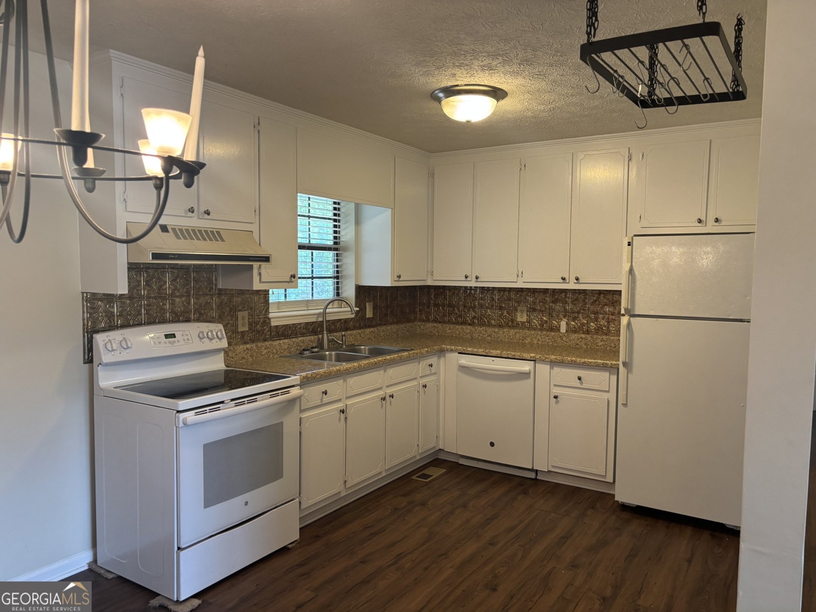 147 Langford Street Winder - Photo 10