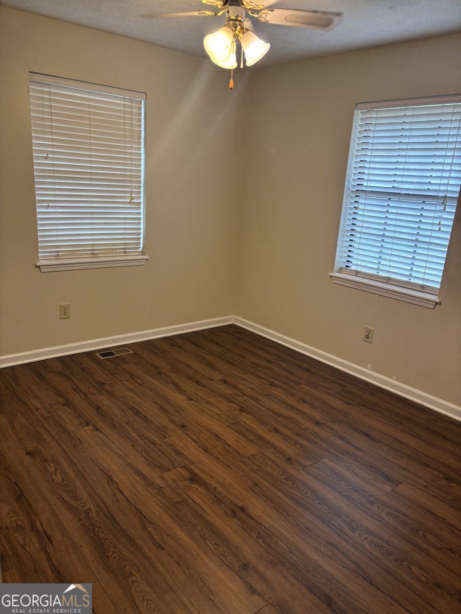 147 Langford Street Winder - Photo 16
