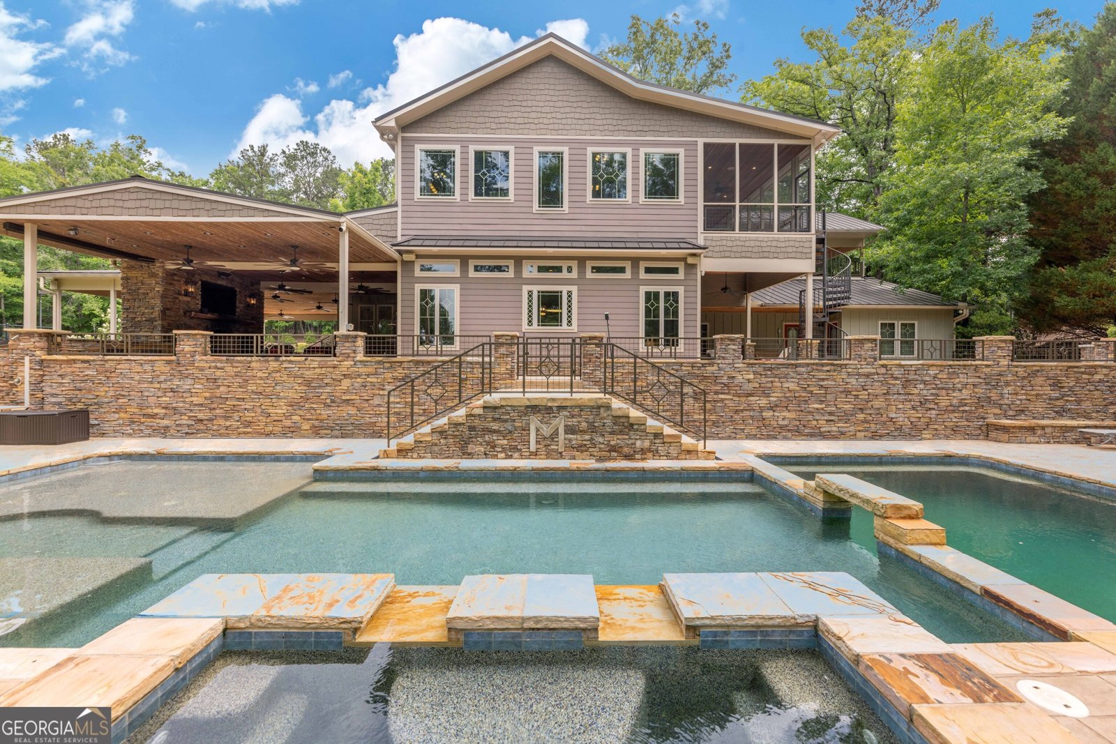 695 Boat Club Road Hamilton - main photo