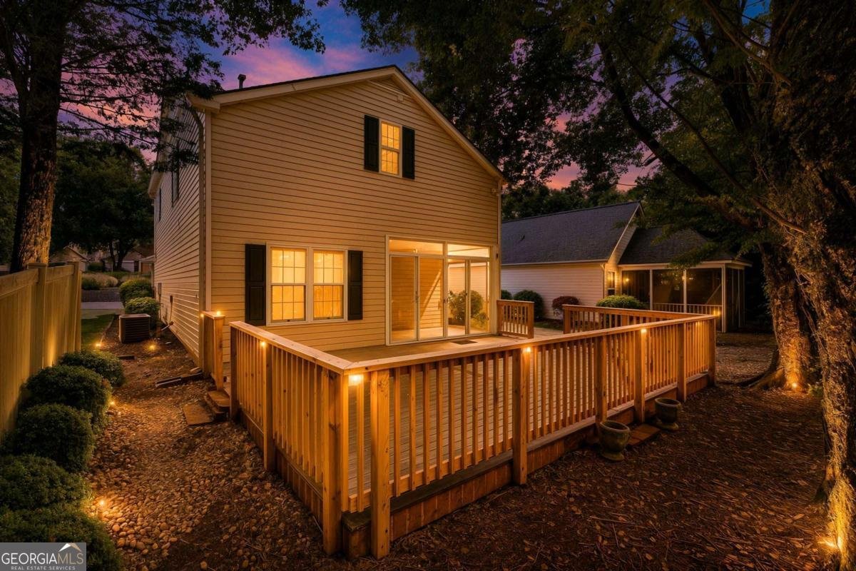 3815 Glen Laurel Court Cumming - main photo