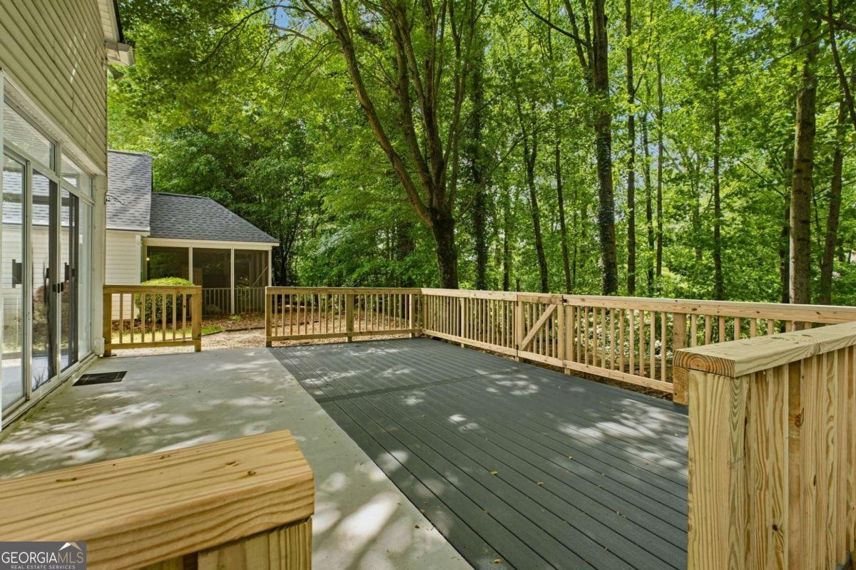 3815 Glen Laurel Court Cumming - Photo 11