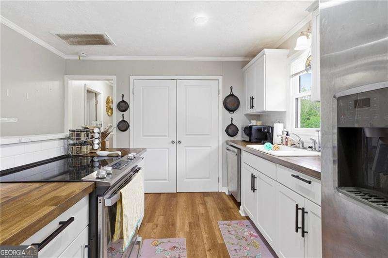54 Stephens Road Silver Creek - Photo 8