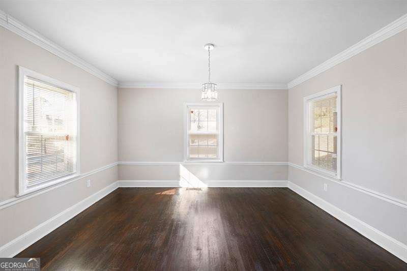 2506 Maple Street East Point - Photo 13