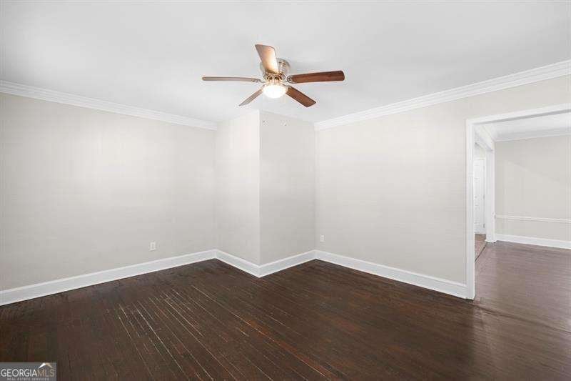 2506 Maple Street East Point - Photo 16