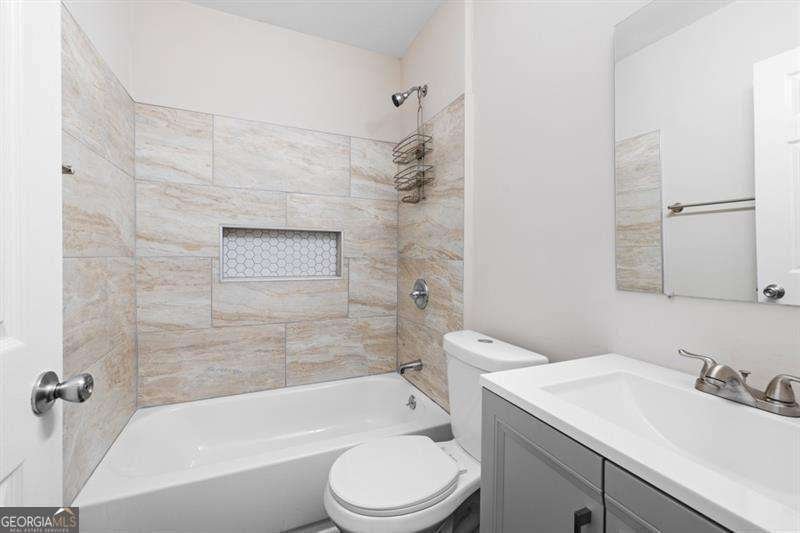 2506 Maple Street East Point - Photo 21