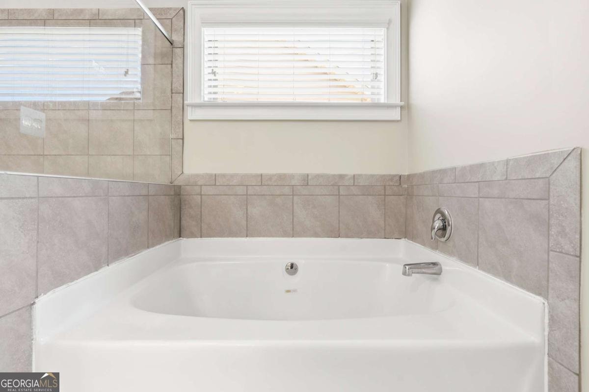 1297 Wesleyan Place Braselton - Photo 32