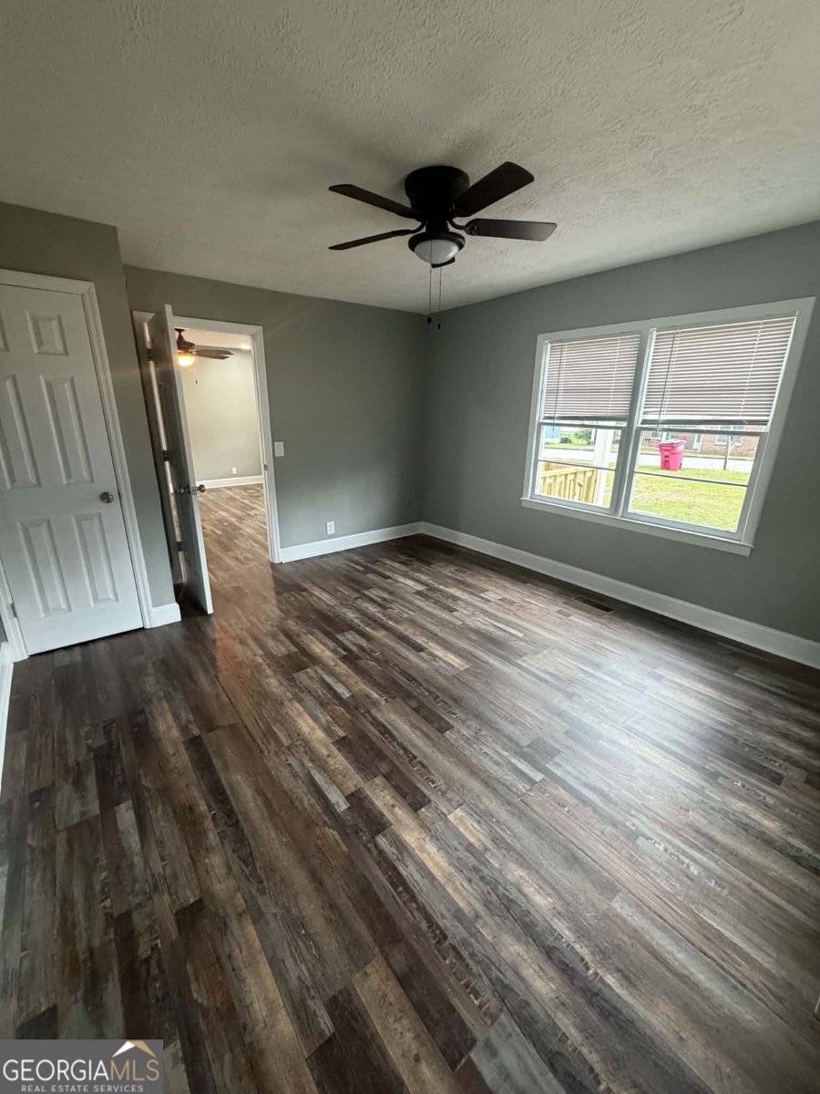 5545 Bacon Avenue Eastman - Photo 7