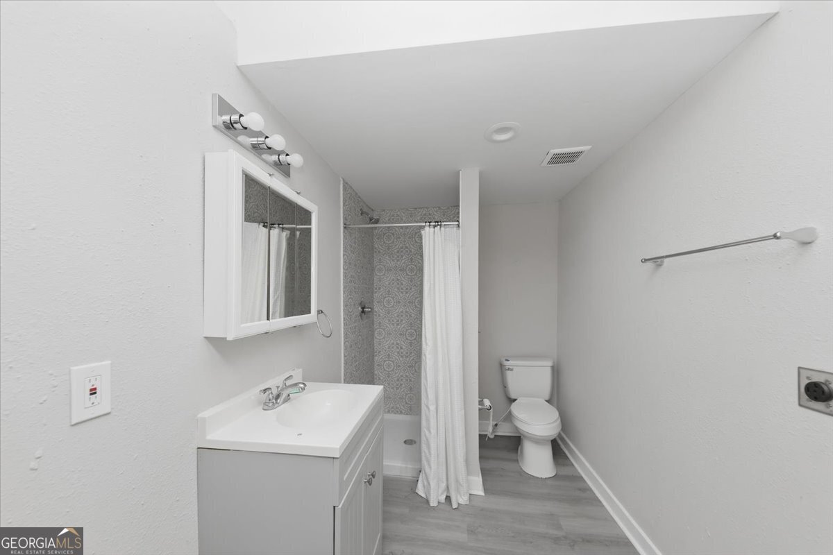 1853 Center Avenue East Point - Photo 15