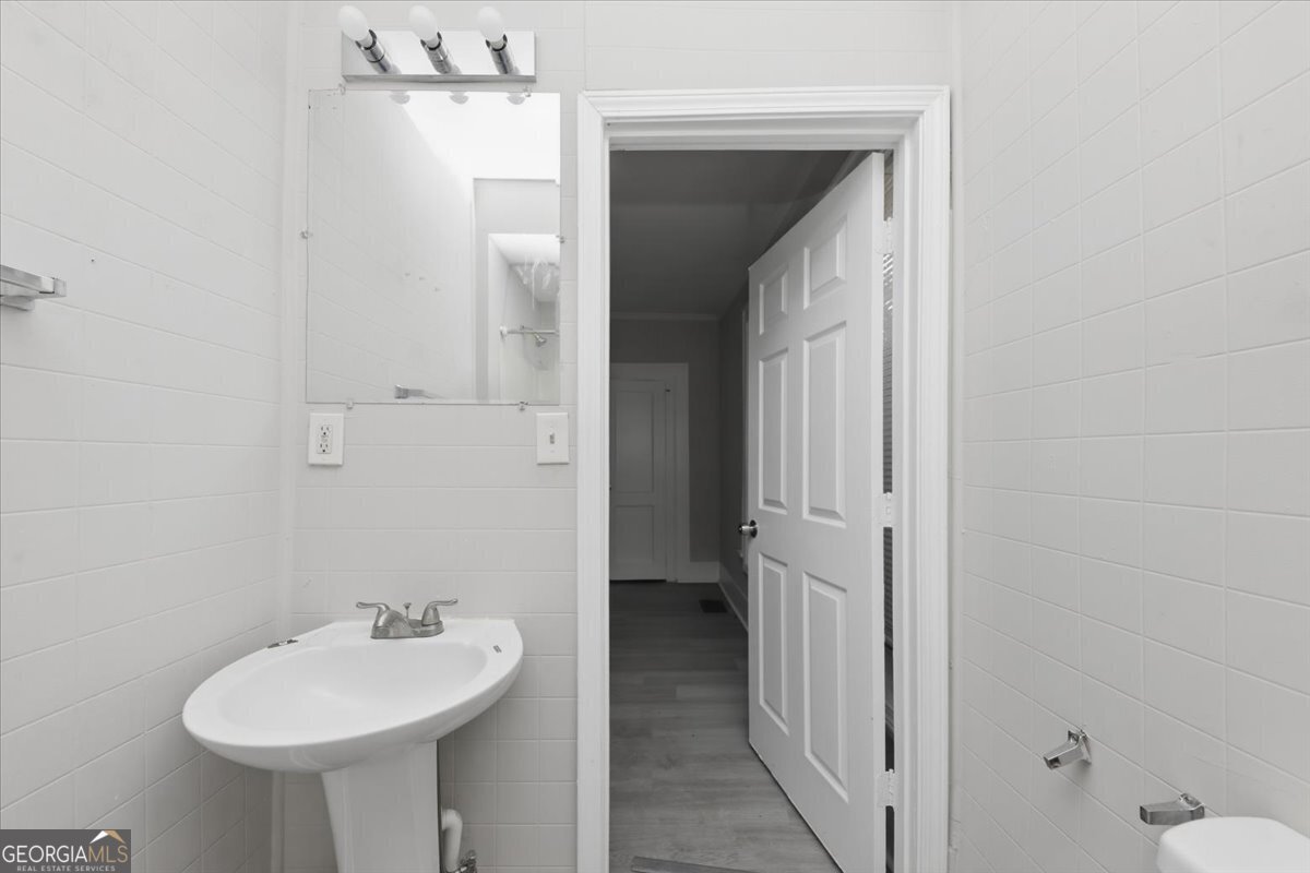 1853 Center Avenue East Point - Photo 23