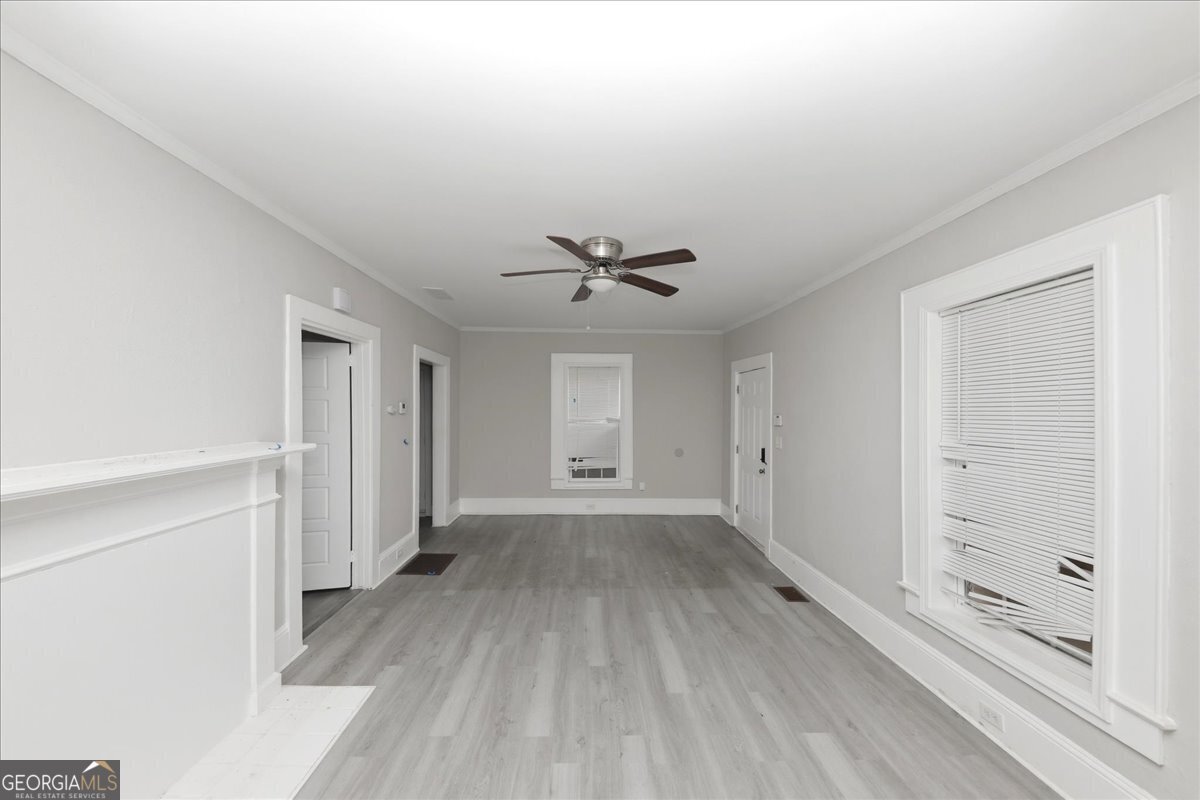1853 Center Avenue East Point - Photo 6