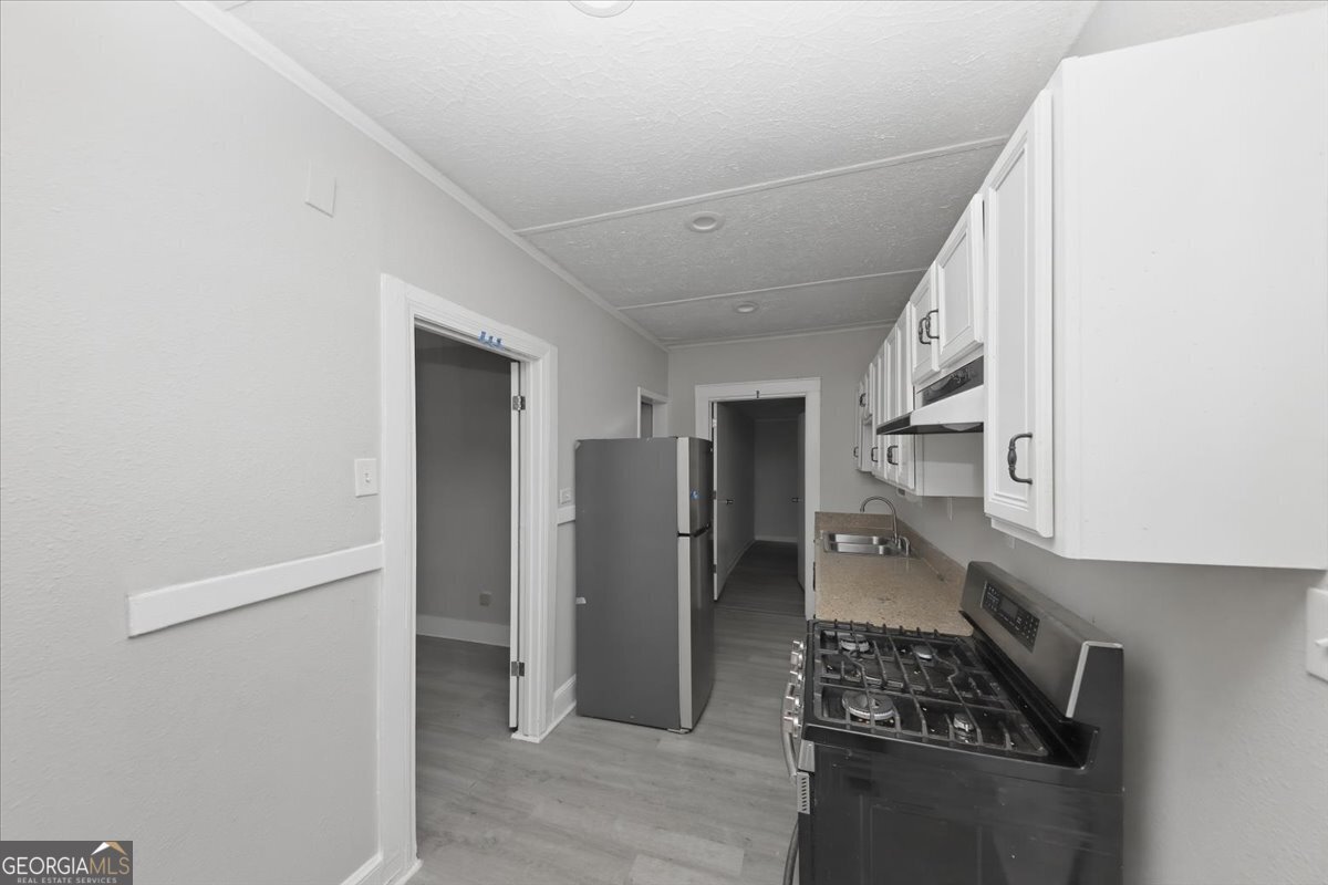 1853 Center Avenue East Point - Photo 8