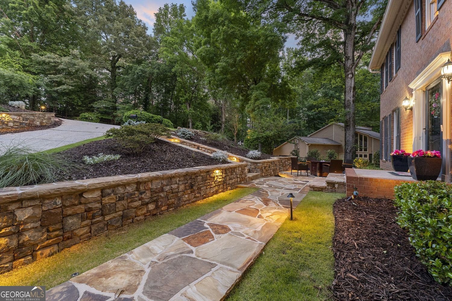 515 Bellfield Court Roswell - Photo 12