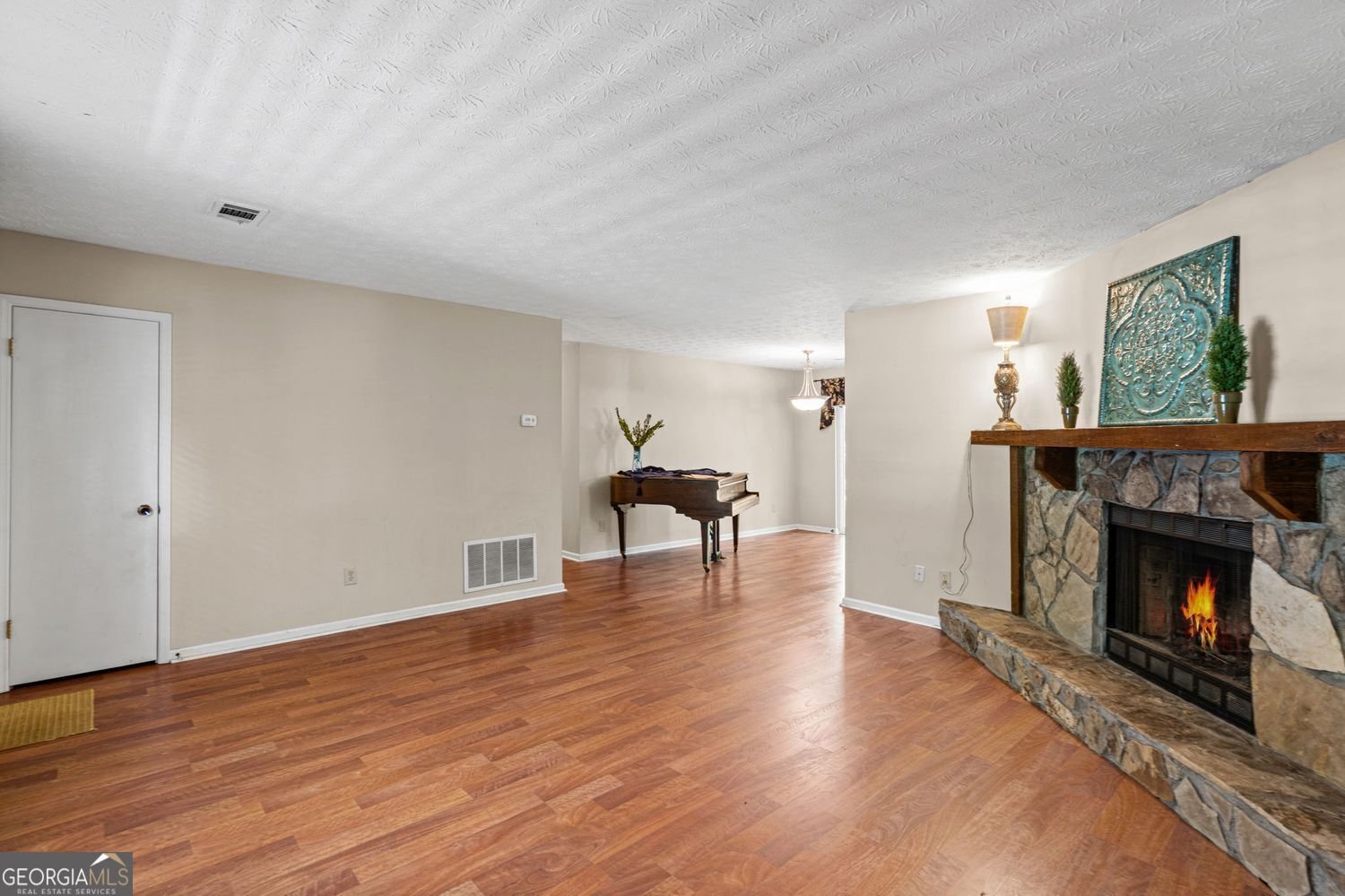 4627 Simpson Mill Lane Duluth - Photo 11