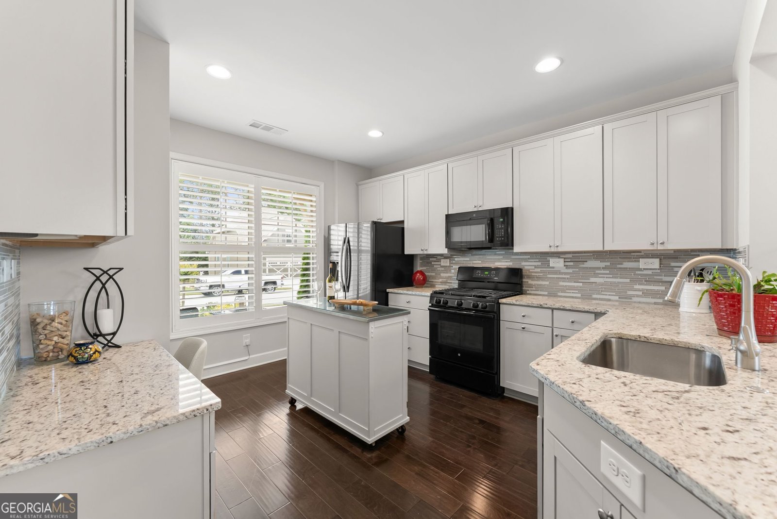 3913 Great Pine Drive Gainesville - Photo 11