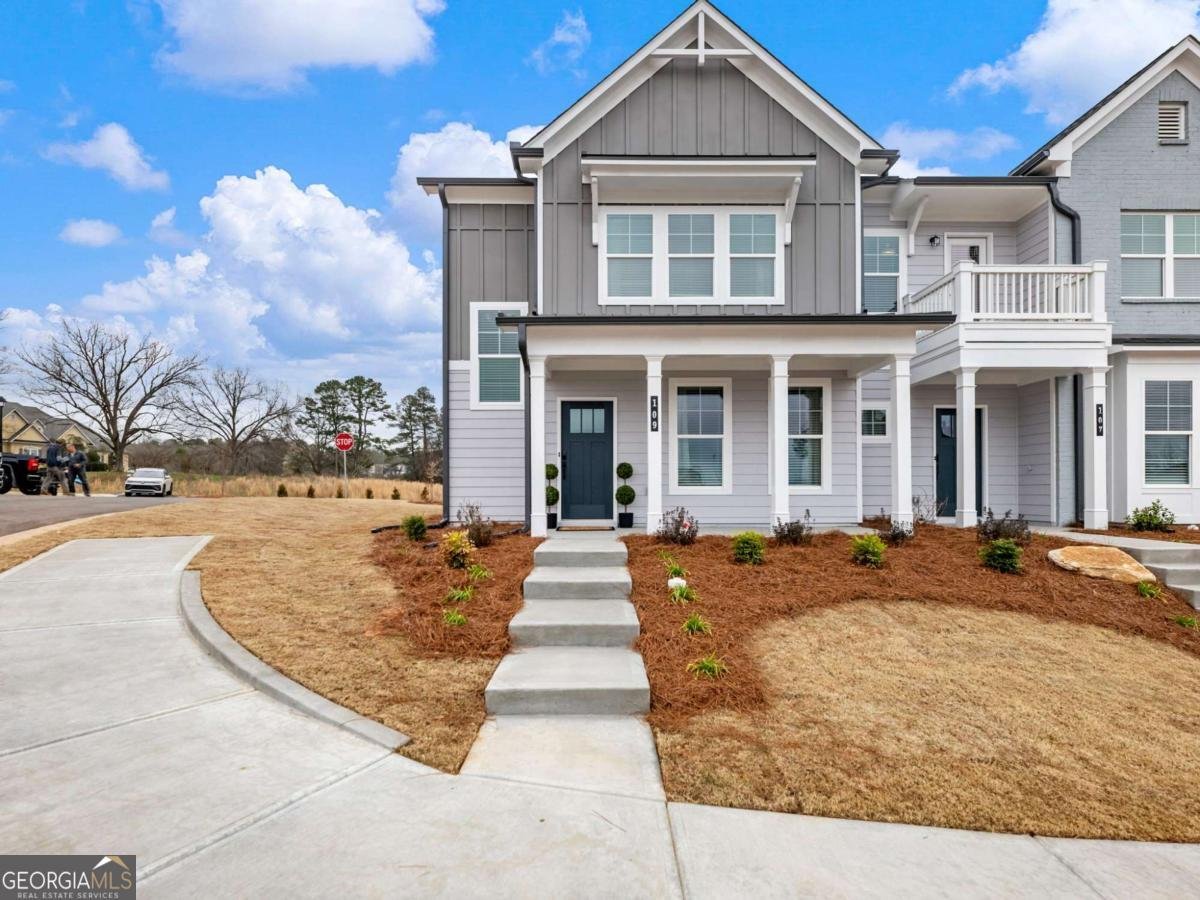 218 Grand Highlands Court Winder - main photo