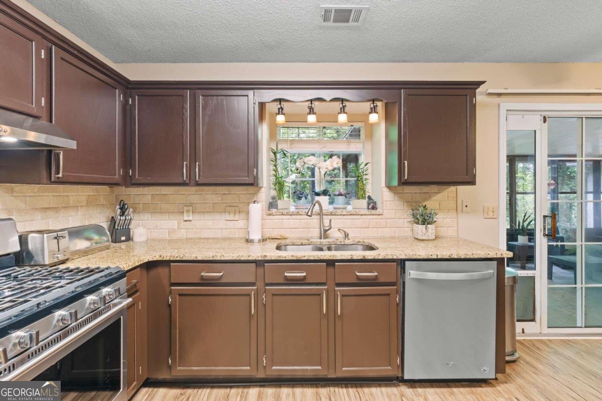 4002 Baywatch Cove Acworth - Photo 9