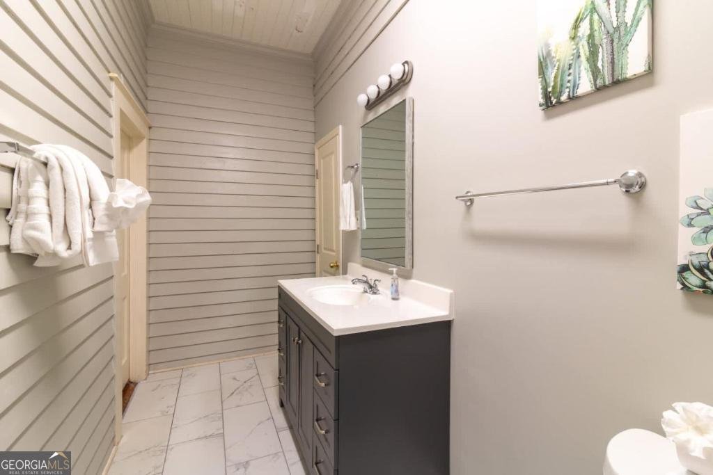 2217 13th Street Columbus - Photo 11