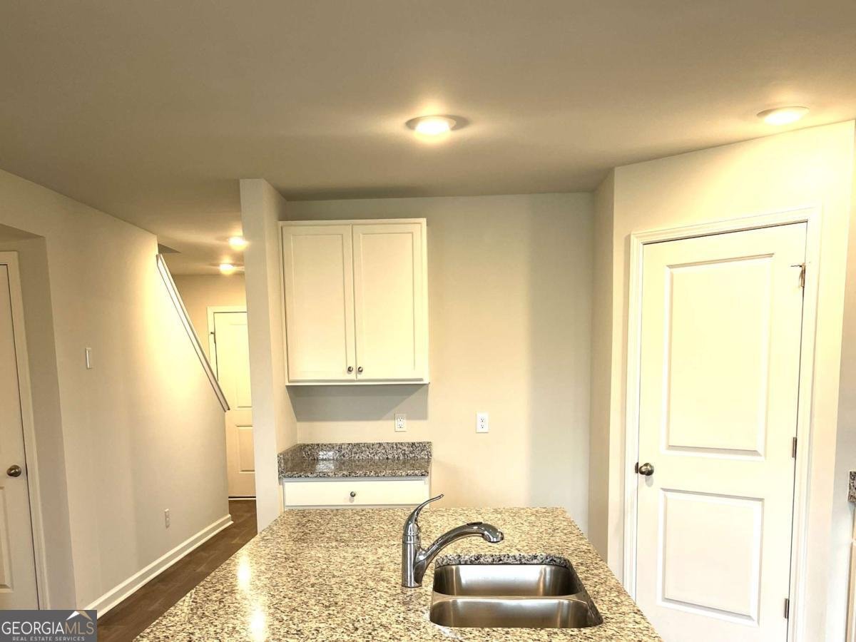 704 Chickadee Street Bloomingdale - Photo 13