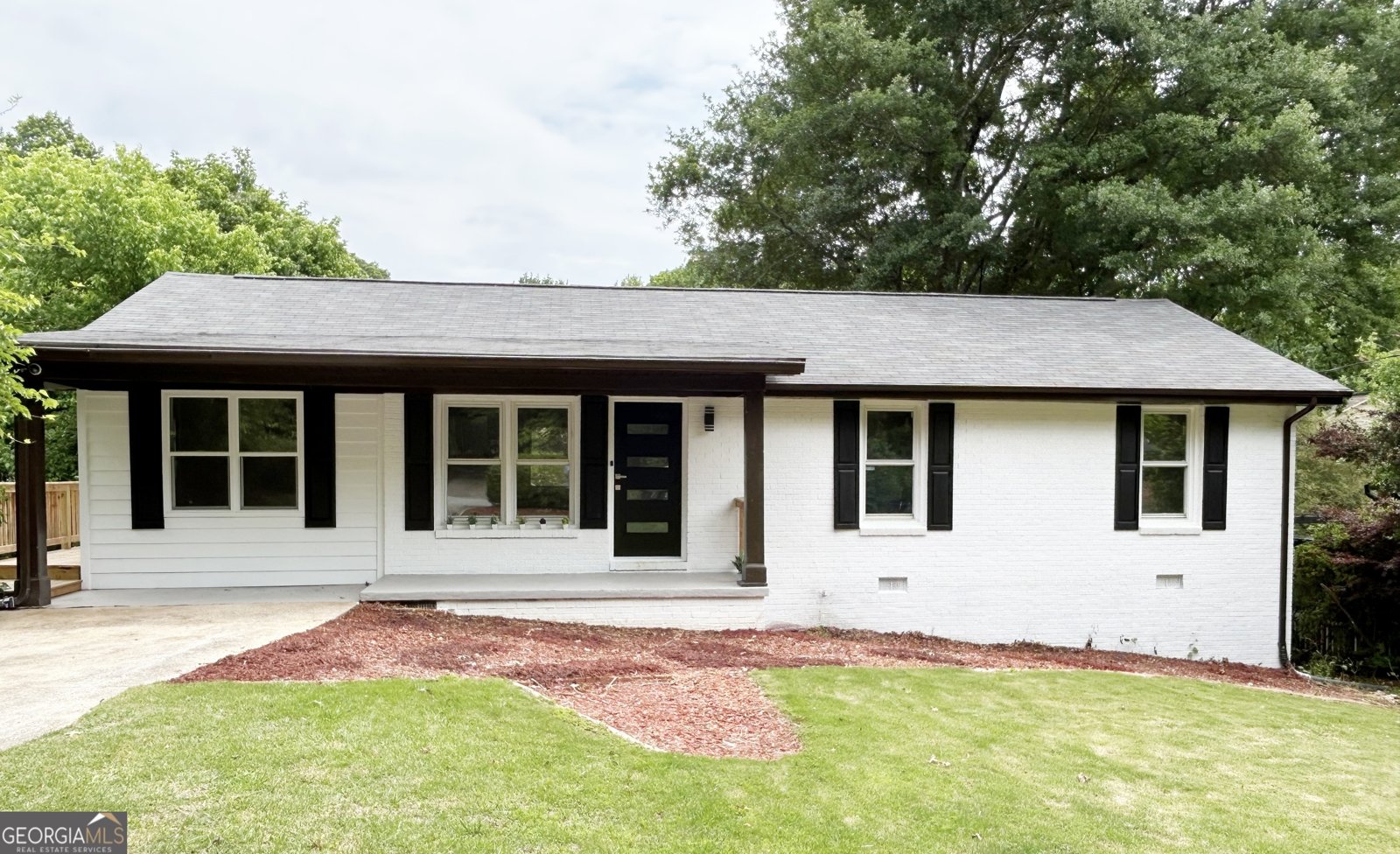 1523 Delia Drive Decatur - main photo