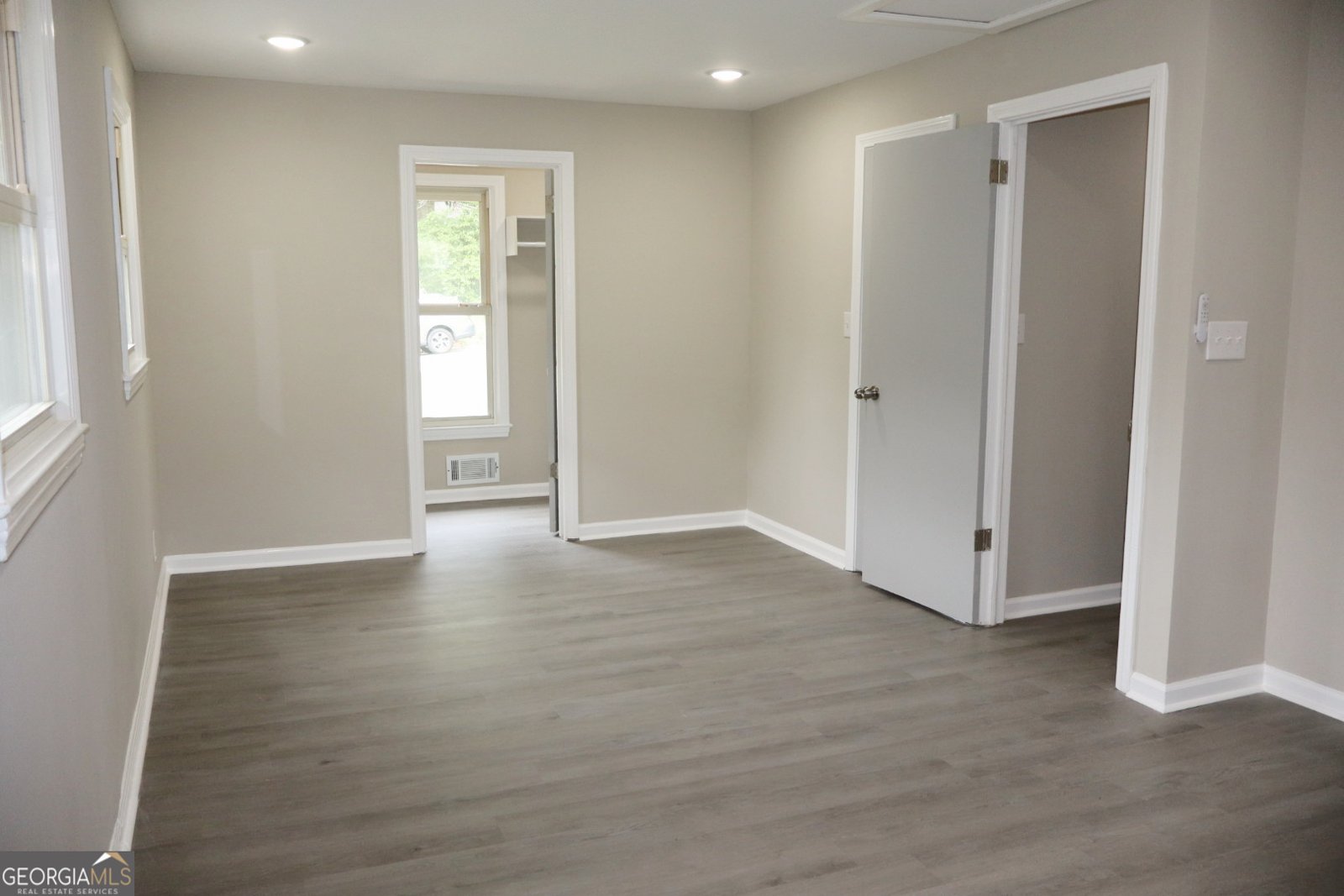 1523 Delia Drive Decatur - Photo 10