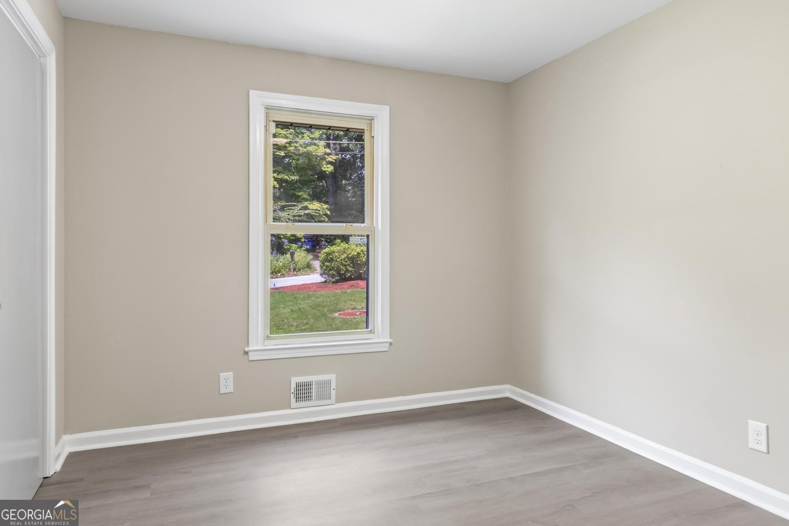 1523 Delia Drive Decatur - Photo 13