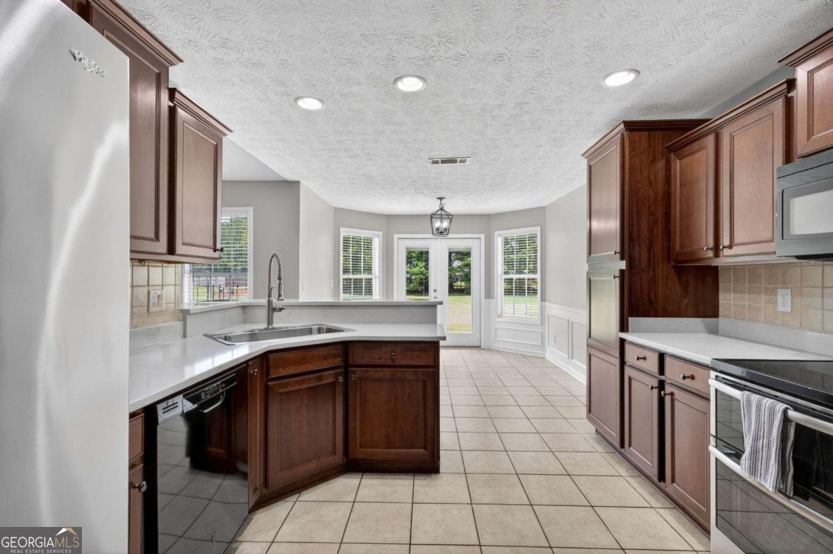 705 Annslee Court Loganville - Photo 15