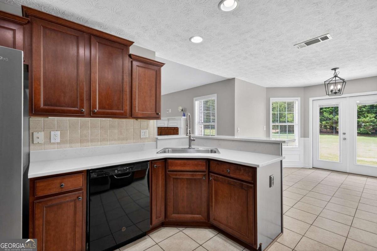 705 Annslee Court Loganville - Photo 17
