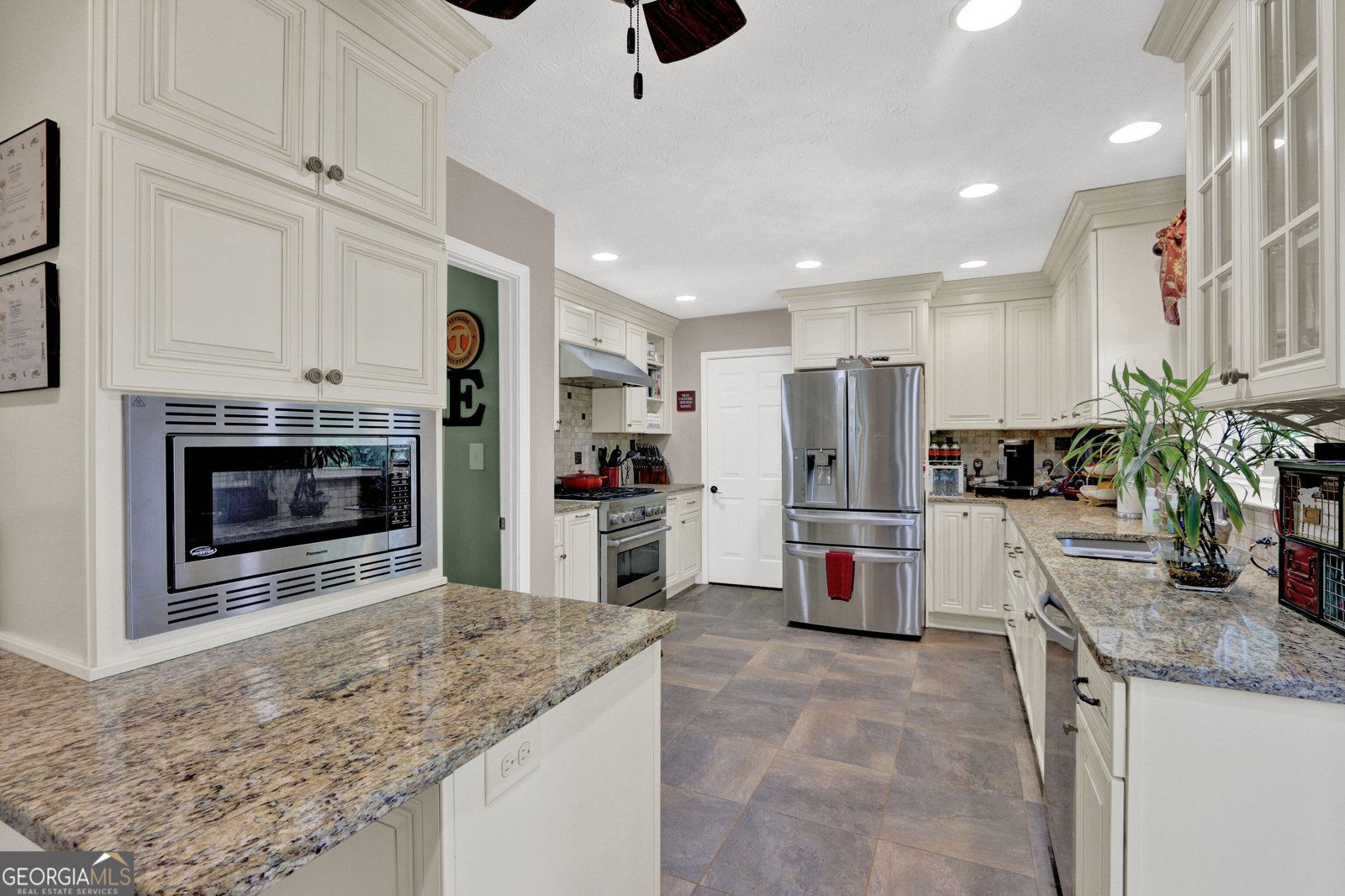 382 Charleston Lane Lawrenceville - Photo 15