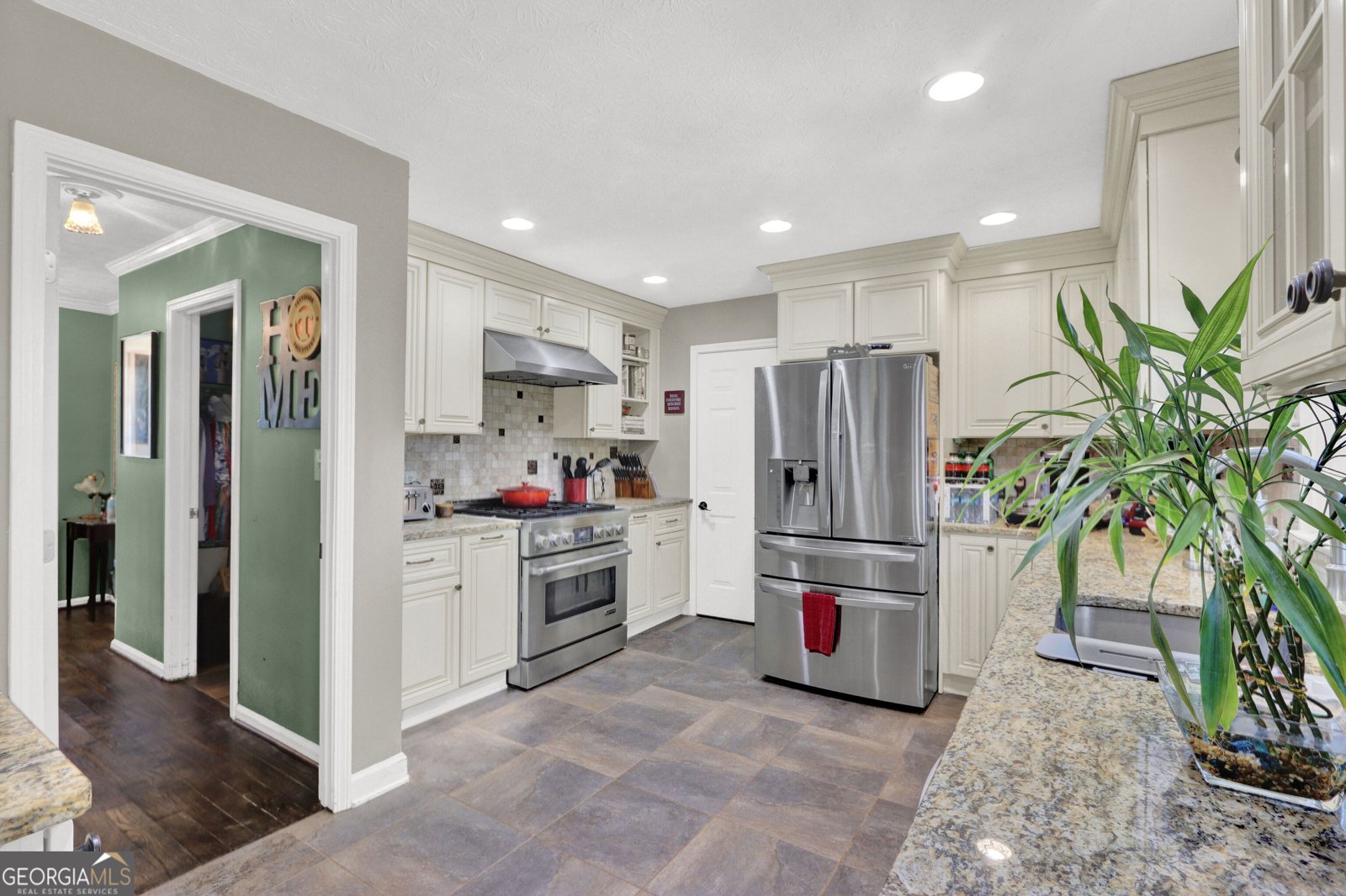382 Charleston Lane Lawrenceville - Photo 16
