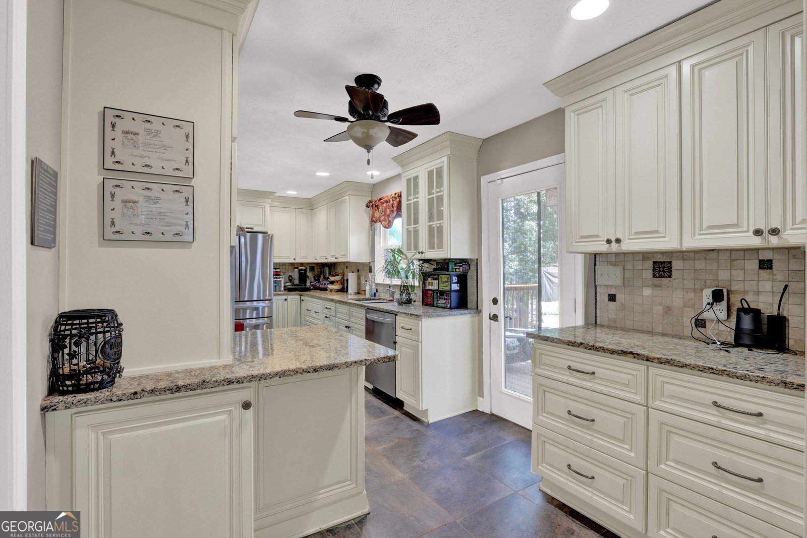 382 Charleston Lane Lawrenceville - Photo 4