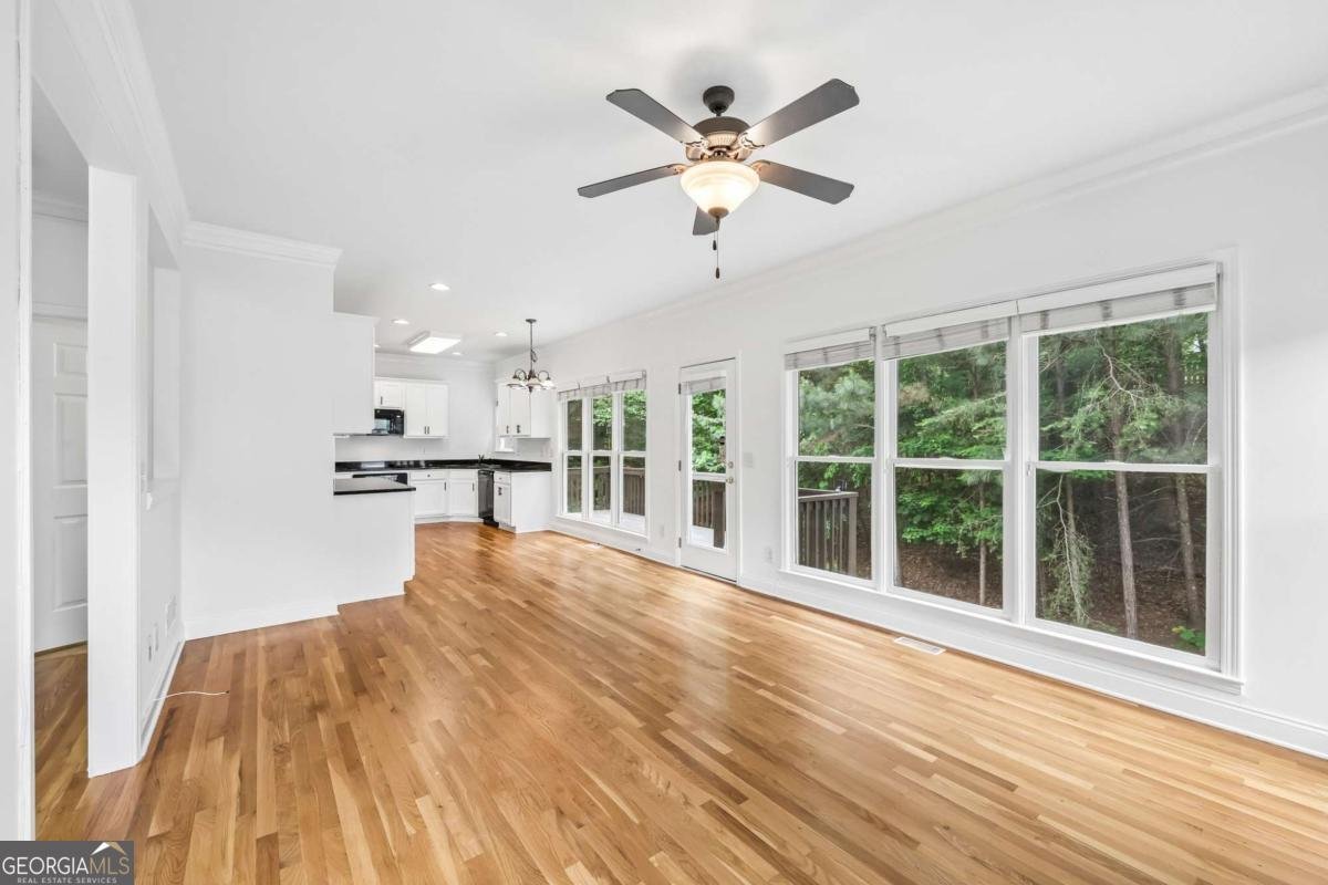 6367 Spring Lake Drive Flowery Branch - Photo 10
