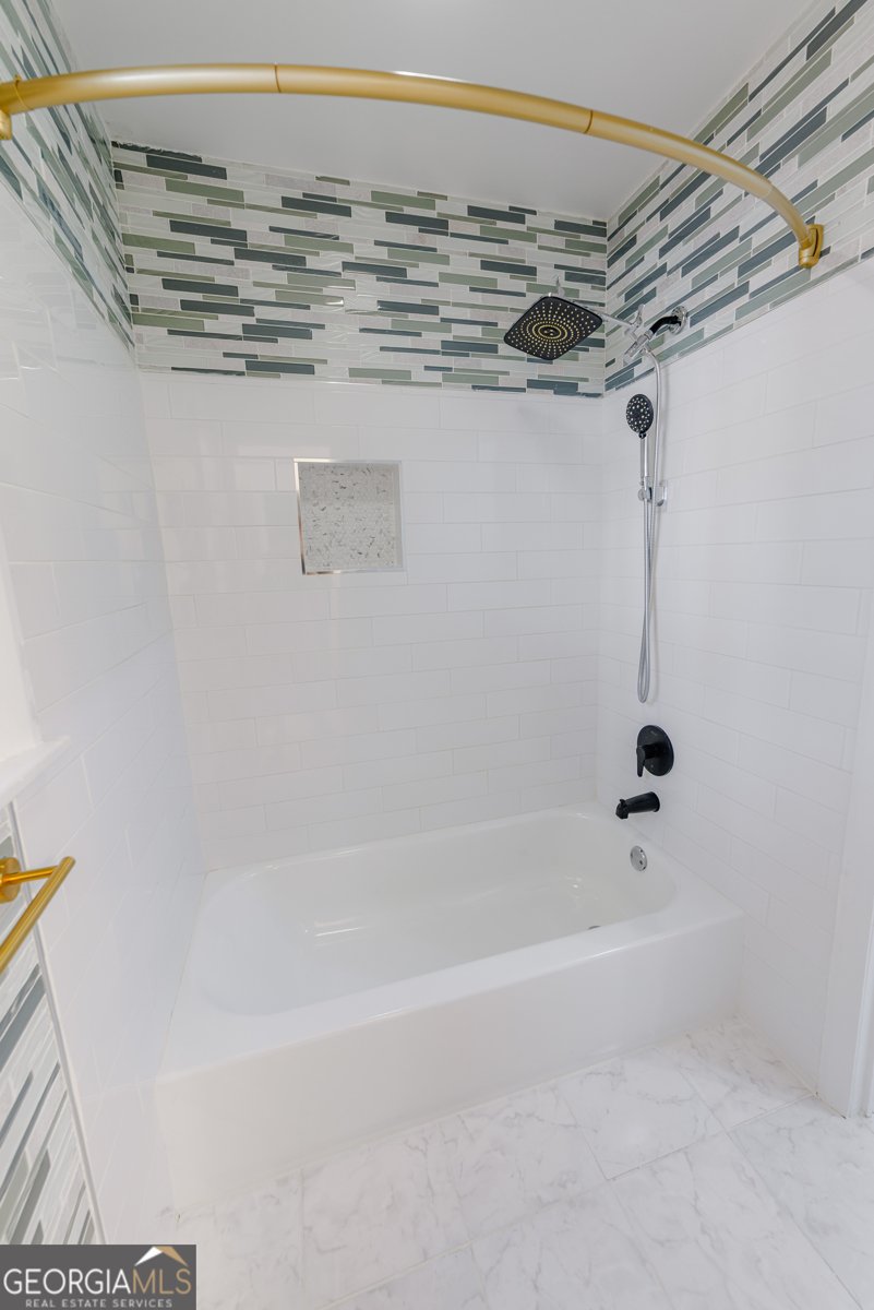 322 Sharondale Road Savannah - Photo 18