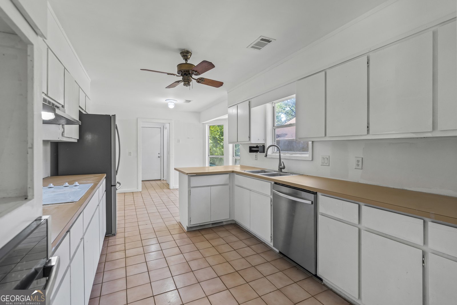 5132 Winterberry Drive Stone Mountain - Photo 10