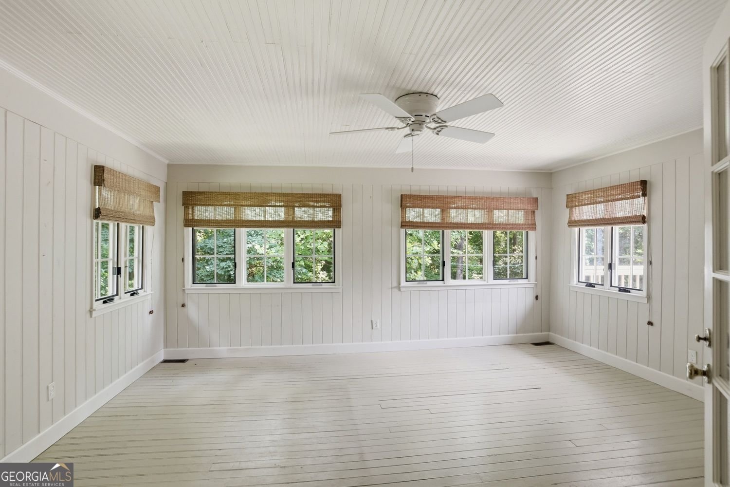 7265 Thornhill Lane Sandy Springs - Photo 11