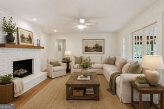 7265 Thornhill Lane Sandy Springs - Photo 7