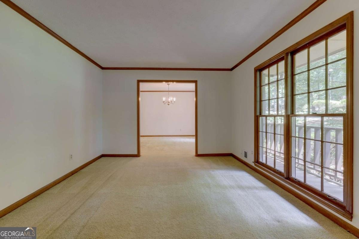 2737 Hearthstone Circle Marietta - Photo 7